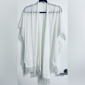 Denver Hayes Ivory Knit Shawl/ Coverup white